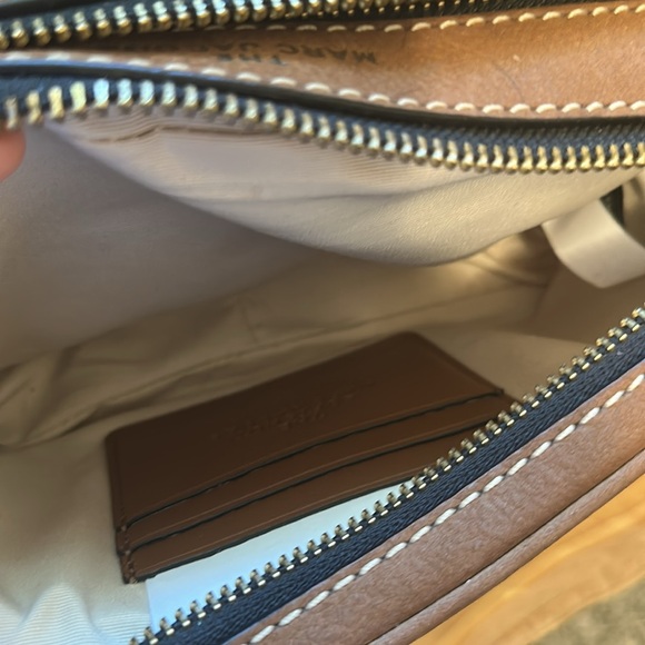 Marc Jacobs Softshot 21 Brown Crossbody Bag with Adjustable Strap - Picture 15 of 16